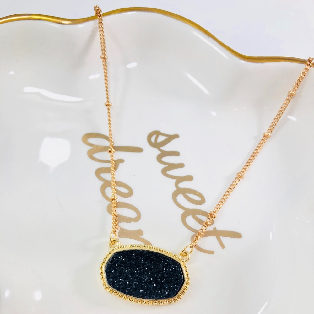 Womens Necklace Drusy Oval Stone Gold Black 16"